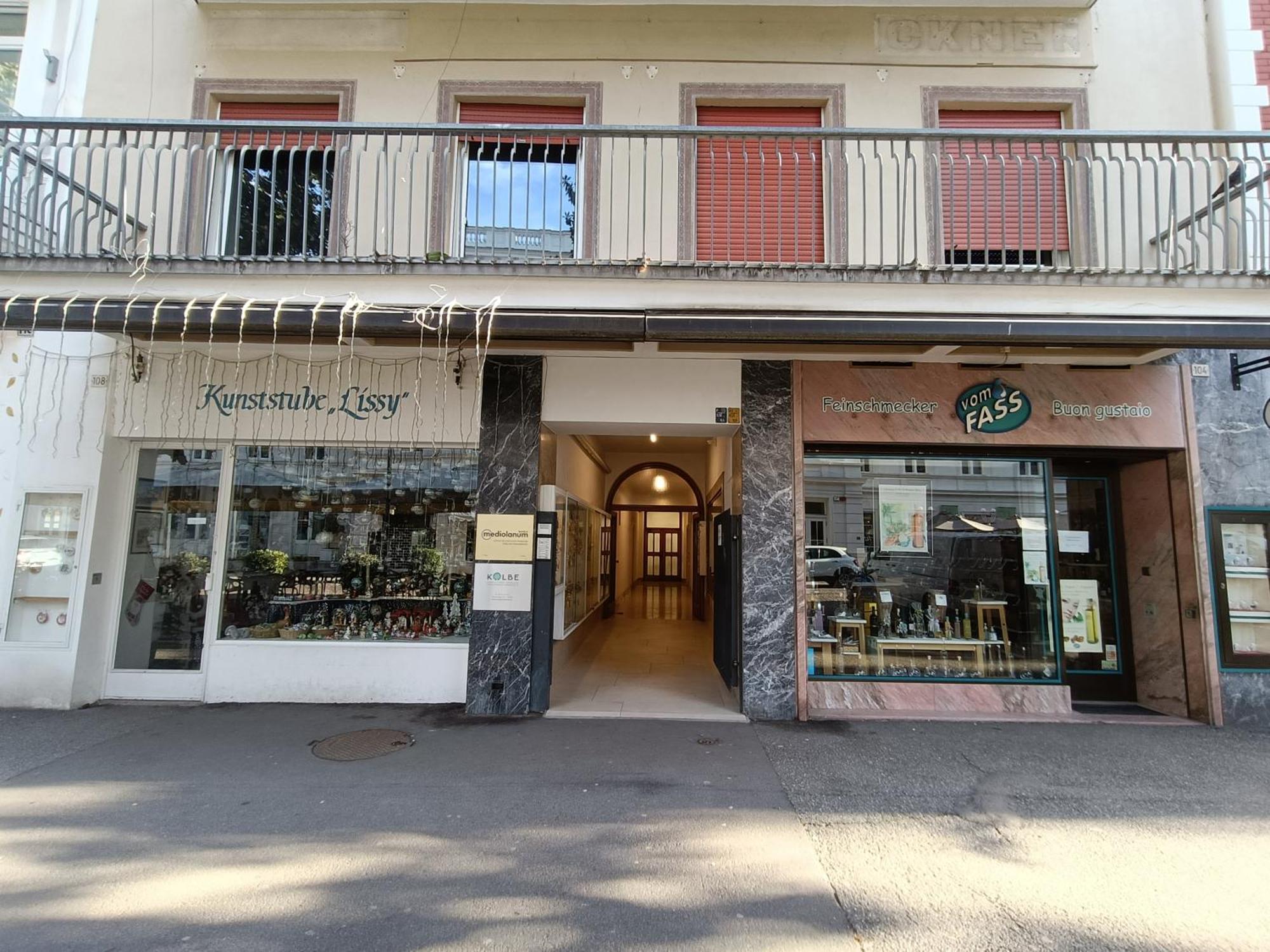 Merano-Biz Bagian luar foto